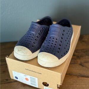 Native Kids Sneakers - Dark Blue and Cream
